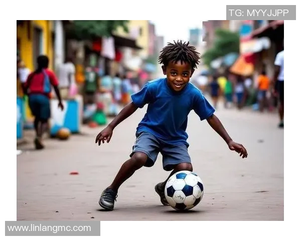 没有足球鞋的足球明星如何在绿茵场上创造传奇与奇迹