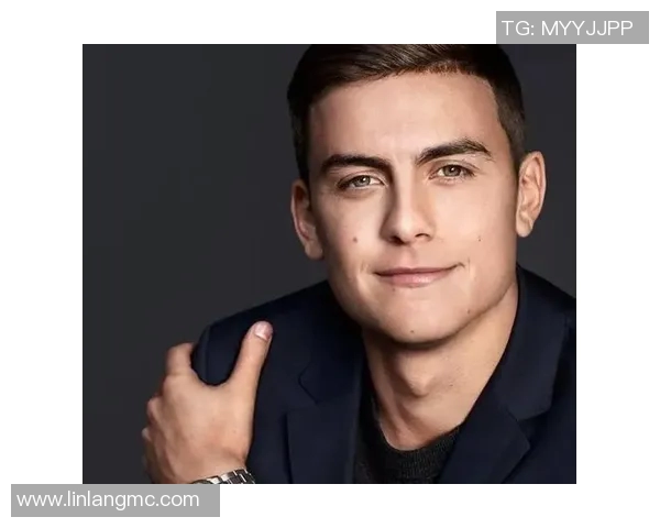 足球明星颜值排行榜揭晓这些球员颜值与实力并存的精彩瞬间