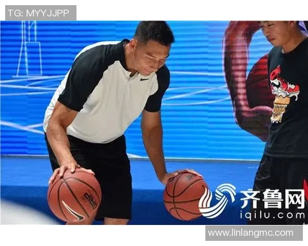 篮球明星积极回应粉丝信息展现亲民形象引发热议